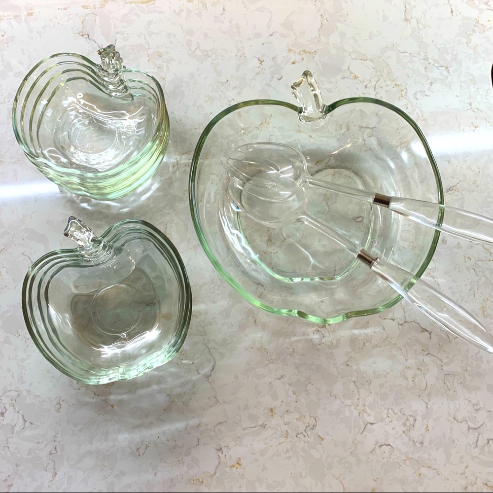 Hazel Atlas Apple Orchard Salad Bowl Set / This price is firm!
